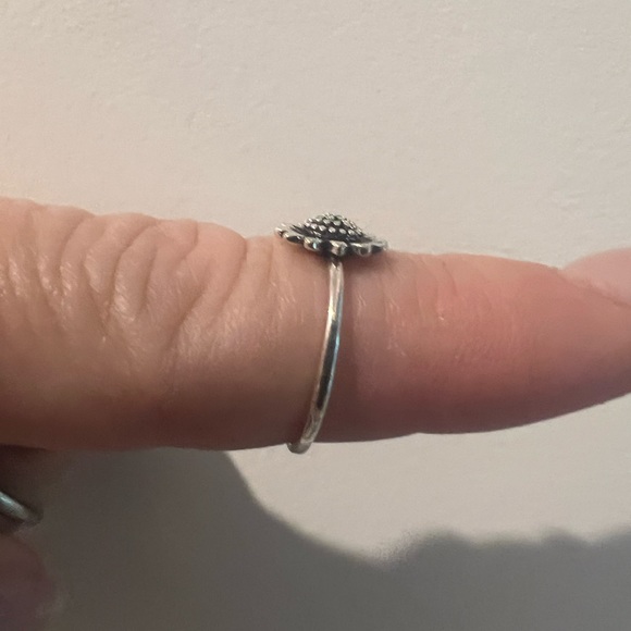 New Petite sunflower ring - Picture 2 of 2